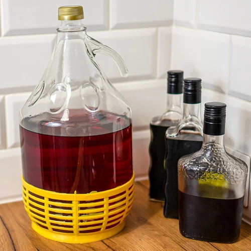 Demižon Dama.5 L s poklopcem - 3