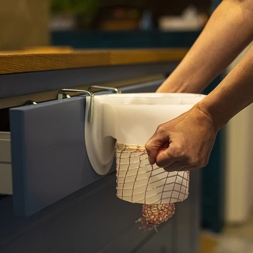 Mreža za mesne proizvode dimenzija 18 cm x 3 m, s toplinskom otpornošću do 220°C - 4
