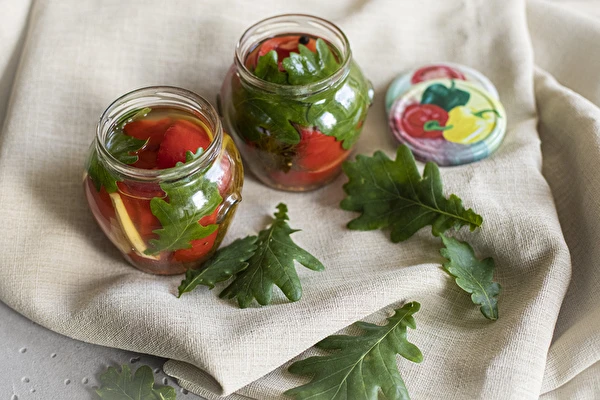 Epizoda 2: Ukiseljena paprika s hrastovim lišćem